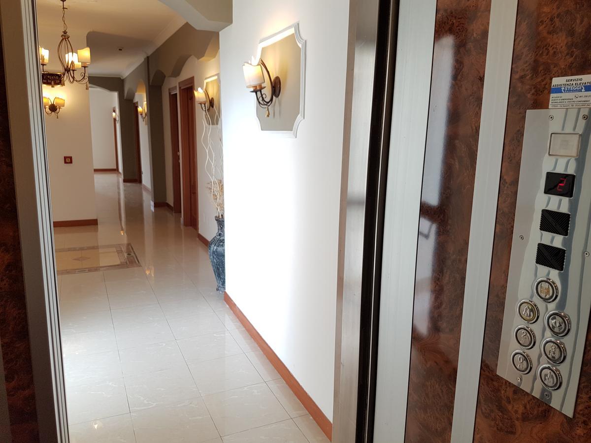 קסטל וולטורנו Hotel Joy מראה חיצוני תמונה