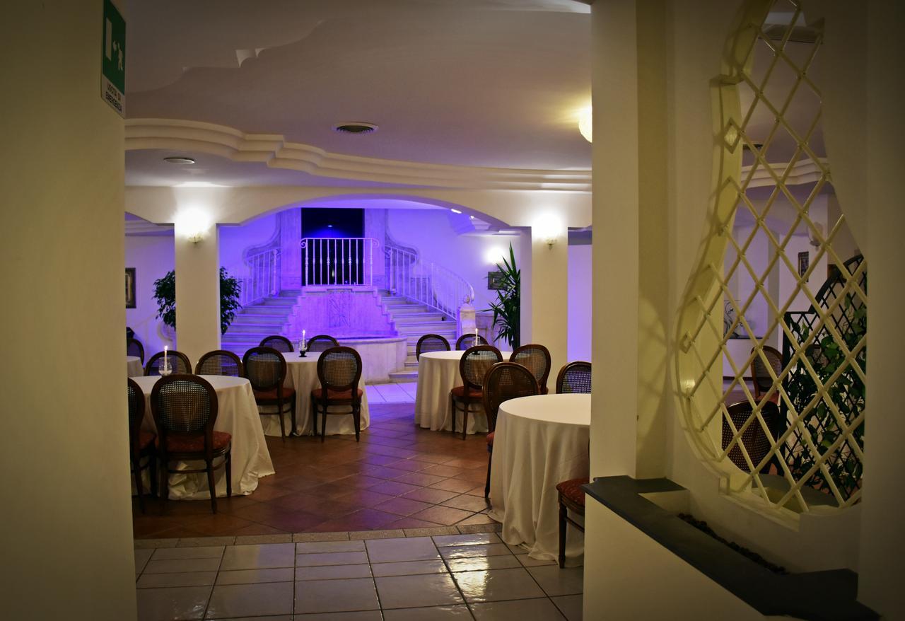 קסטל וולטורנו Hotel Joy מראה חיצוני תמונה