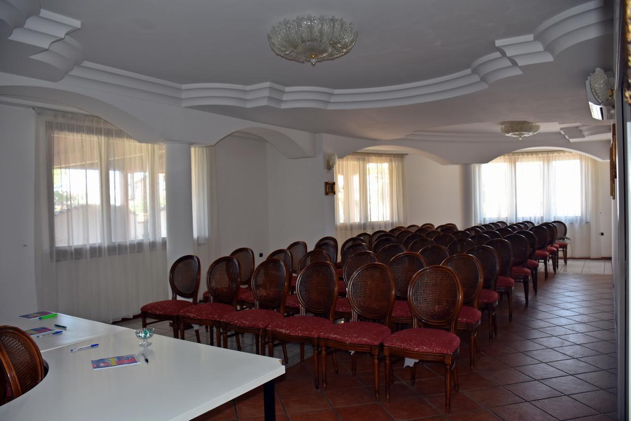קסטל וולטורנו Hotel Joy מראה חיצוני תמונה