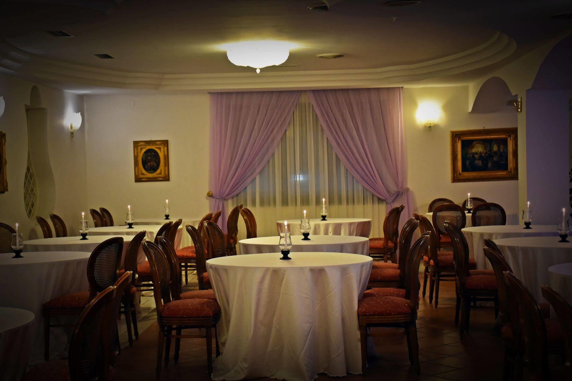 קסטל וולטורנו Hotel Joy מראה חיצוני תמונה
