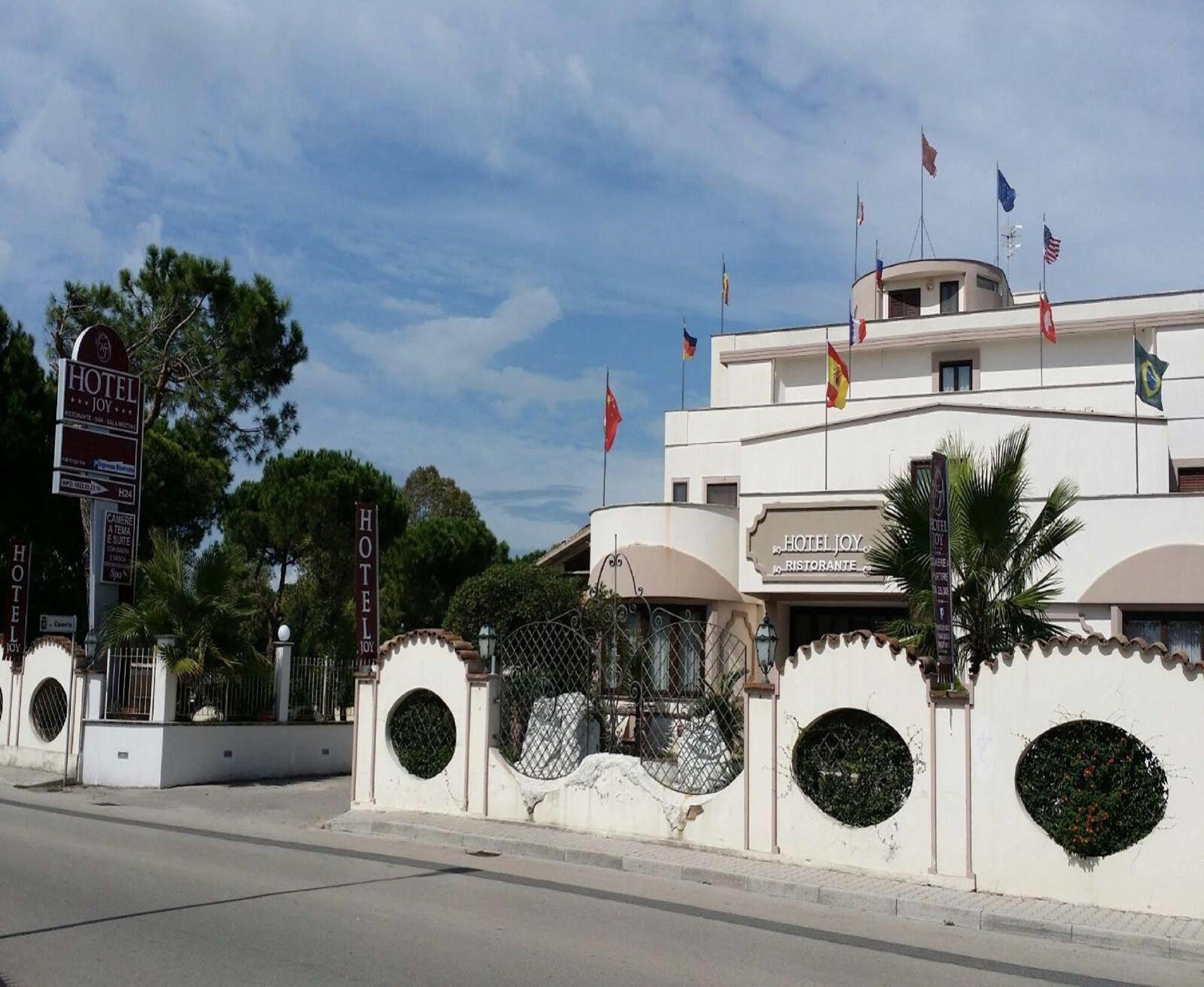 קסטל וולטורנו Hotel Joy מראה חיצוני תמונה