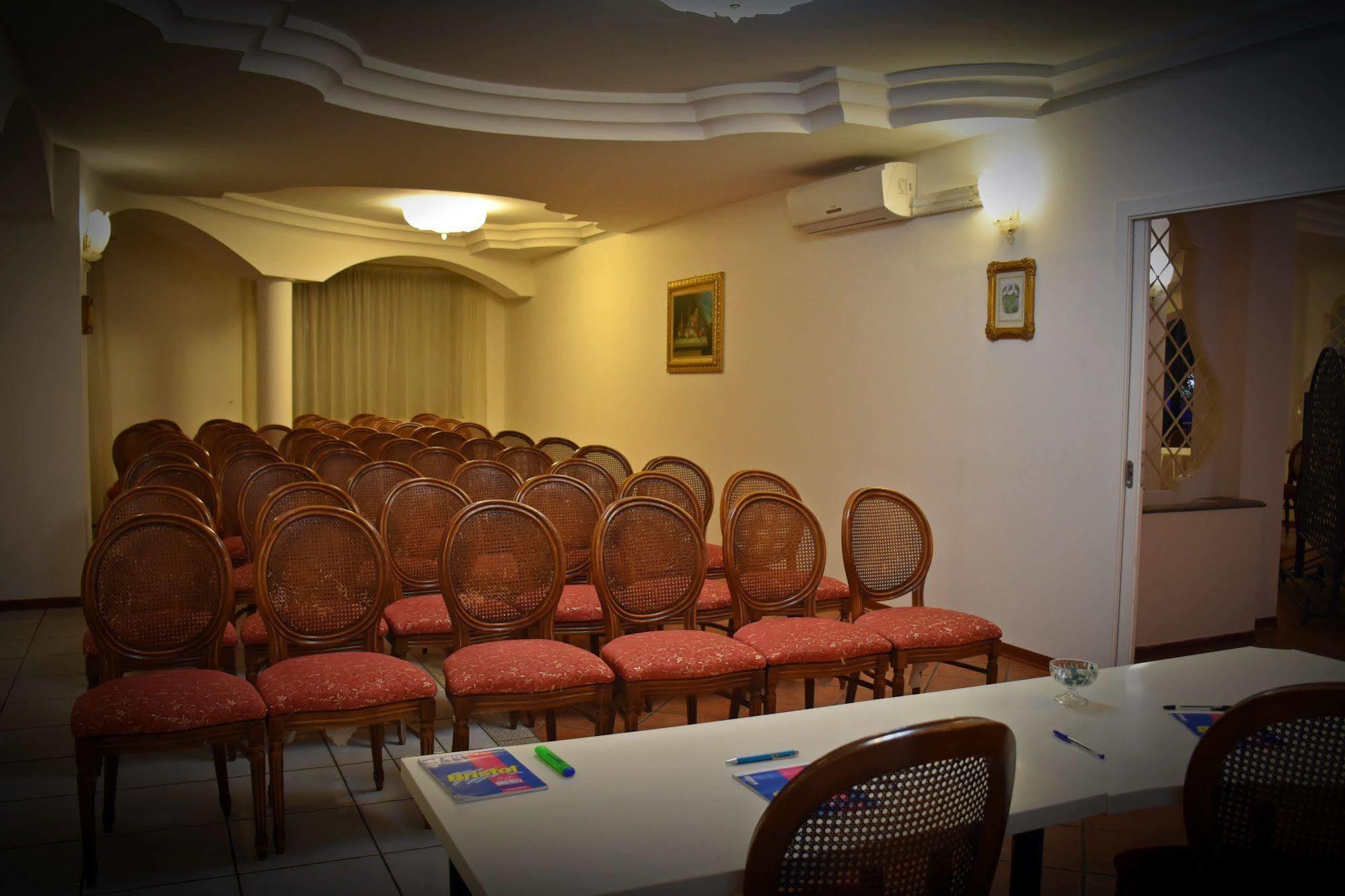 קסטל וולטורנו Hotel Joy מראה חיצוני תמונה